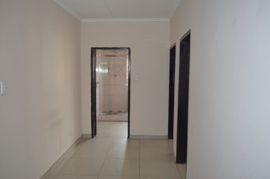 5 Bedroom Property for Sale in Flamwood North West